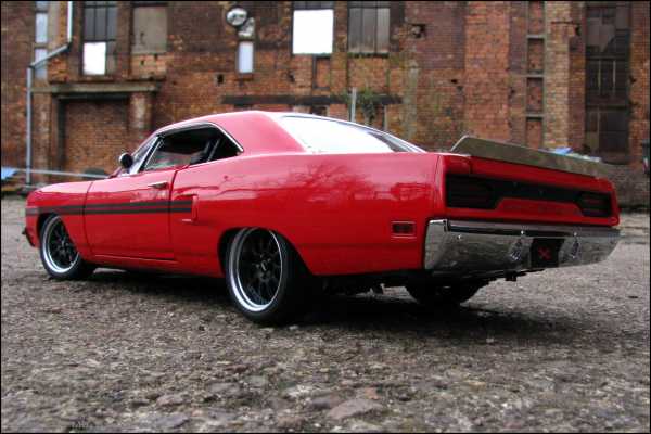 1:18 GMP 1970 PLYMOUTH ROAD RUNNER GTX STREET FIGHTER X G1803115 - NEW with GMP OVP - Diecast & Excellent condition